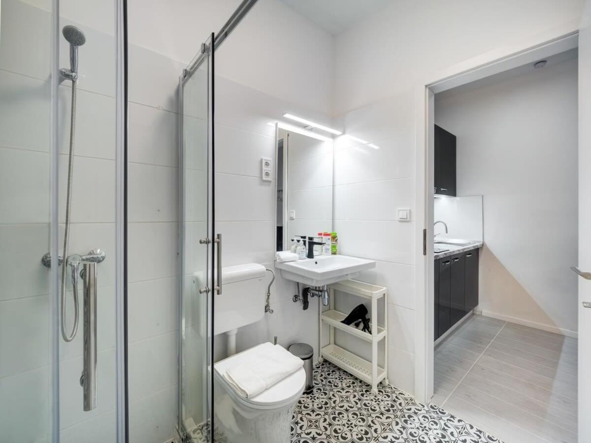 Cute Central Studio With Ac Budapest Bagian luar foto