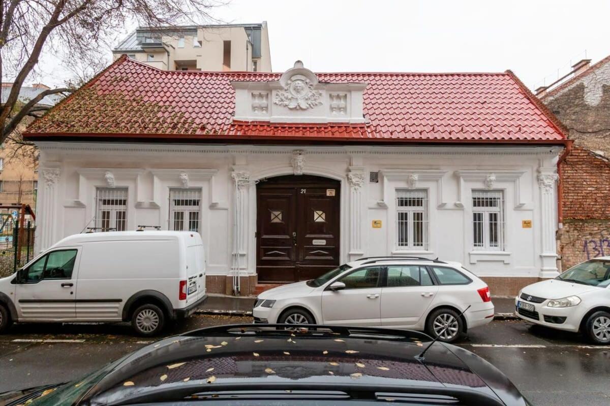 Cute Central Studio With Ac Budapest Bagian luar foto